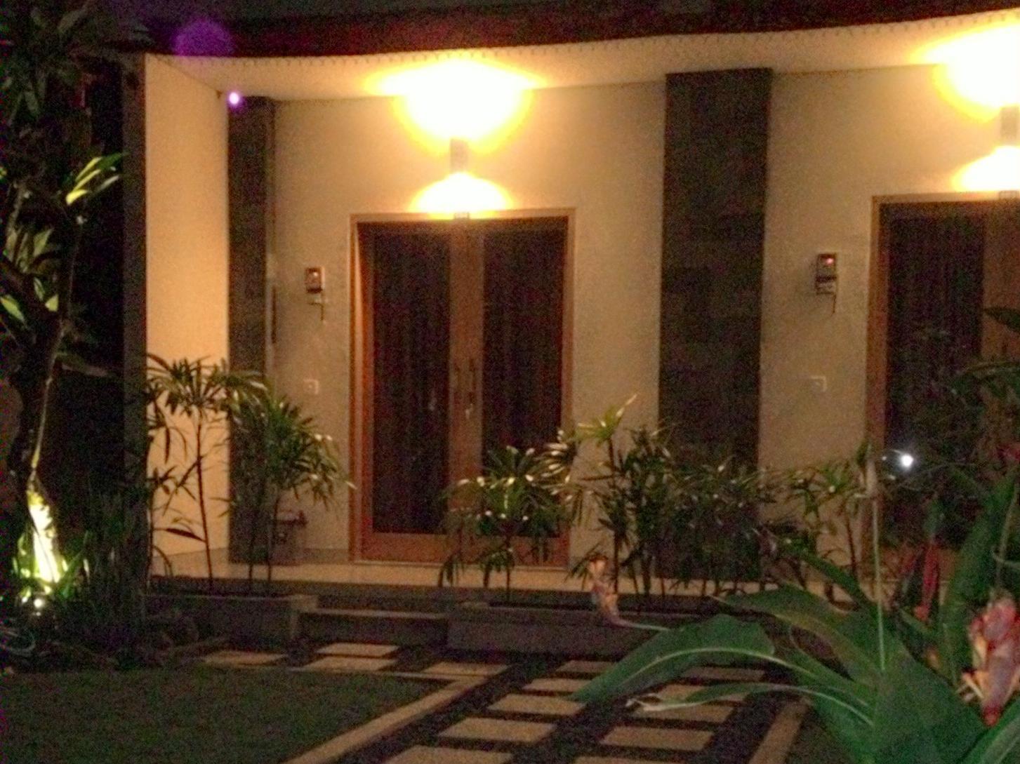 Hotel Kubu Carik Legian Exterior foto