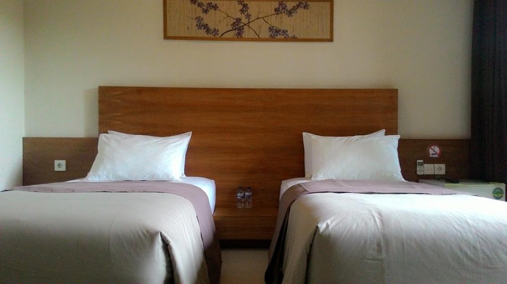 Hotel Kubu Carik Legian Exterior foto
